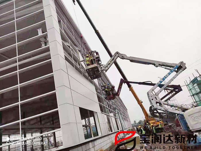 聚氨酯封邊巖棉墻面板